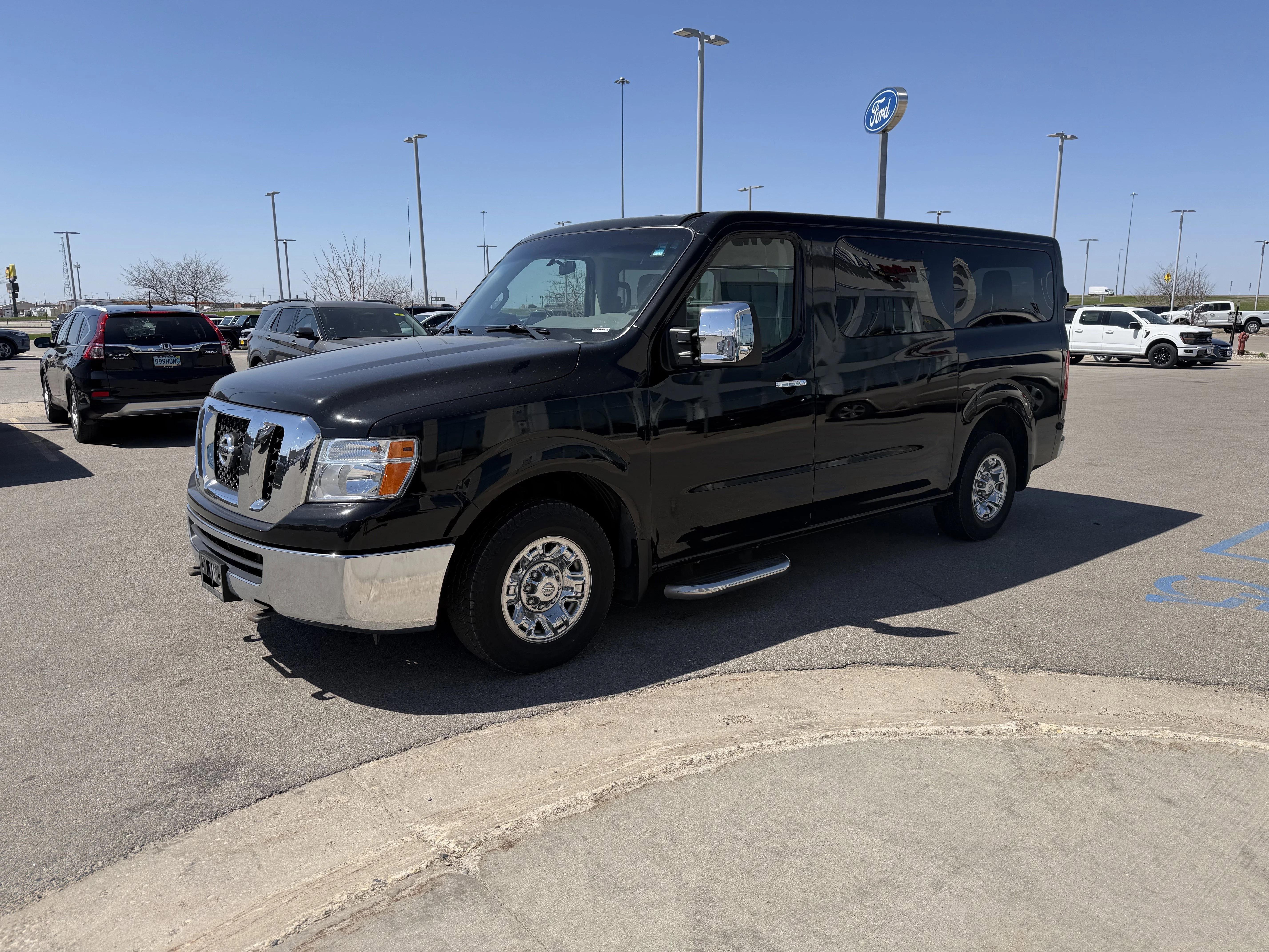 nissan nv passenger 2015 5BZAF0AA5FN850177 image nissan nv passenger 2015 5BZAF0AA5FN850177 image